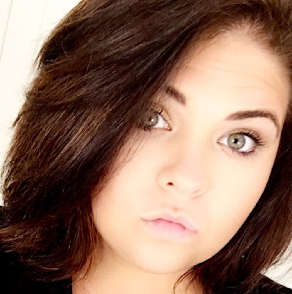 Meet your Posher, Brittney